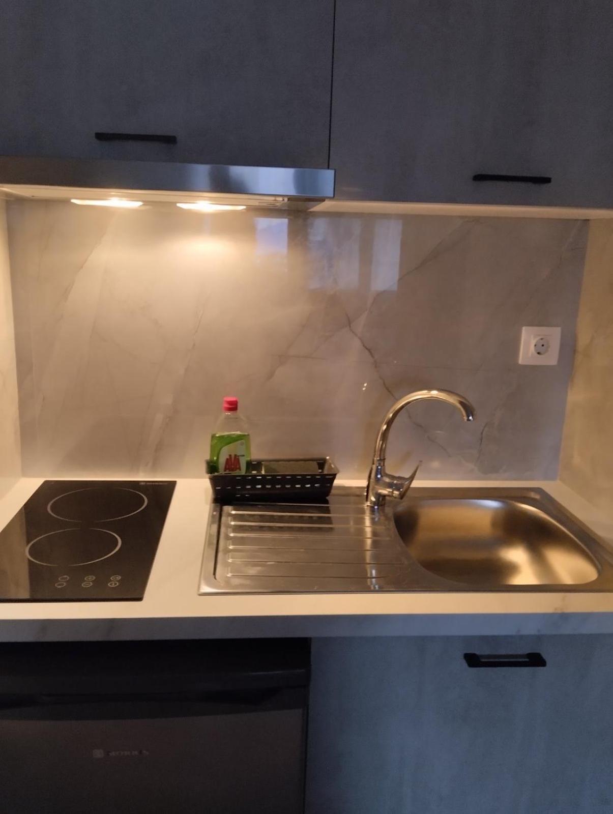 Daniela Apartments Неа Рода Екстериор снимка