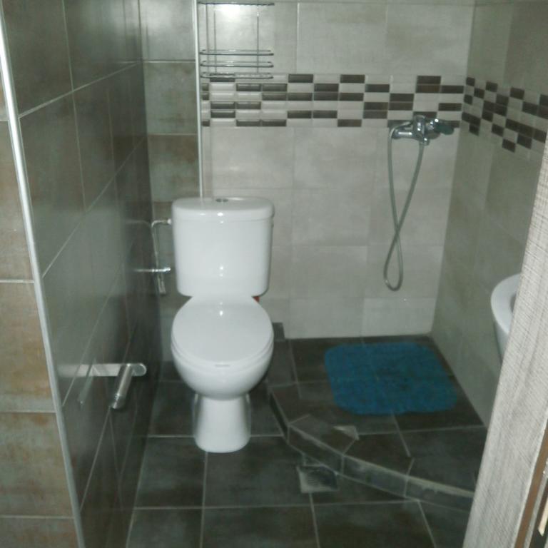 Daniela Apartments Неа Рода Екстериор снимка
