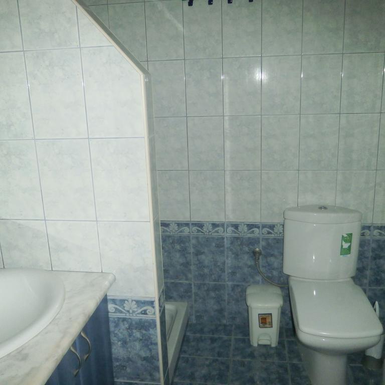Daniela Apartments Неа Рода Екстериор снимка