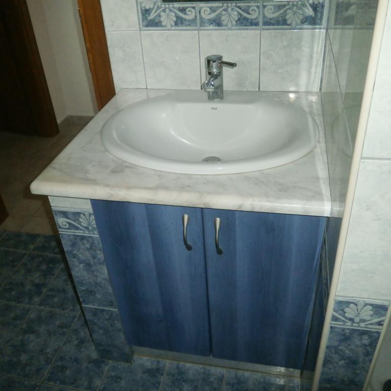 Daniela Apartments Неа Рода Екстериор снимка